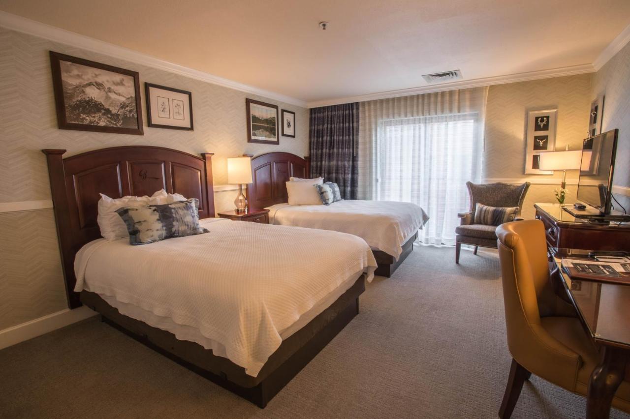Deluxe Queen Suite at Hotel Boulderado
