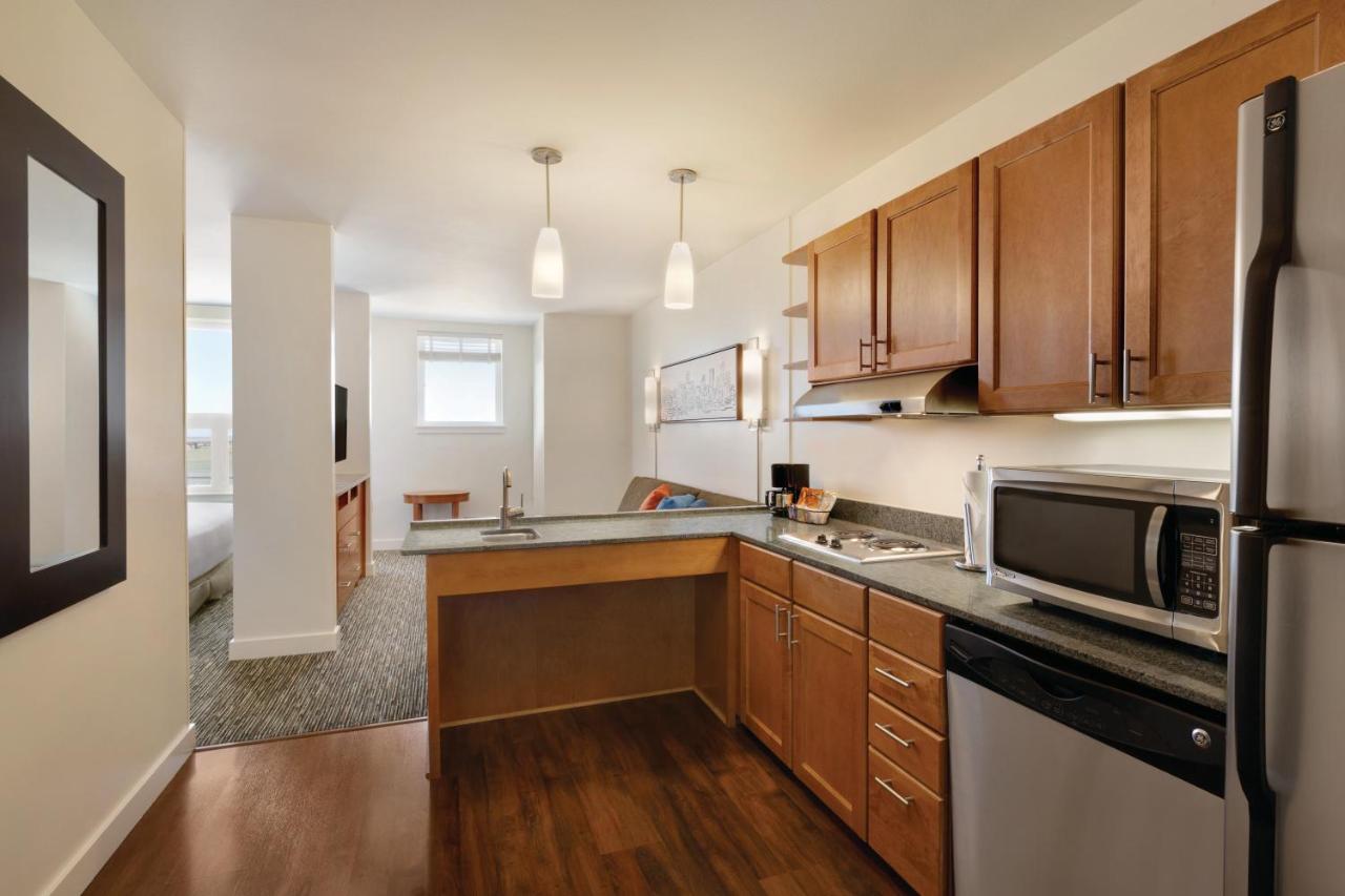 King Studio - Disability Access/Roll-In Shower at Hyatt House Denver Airport