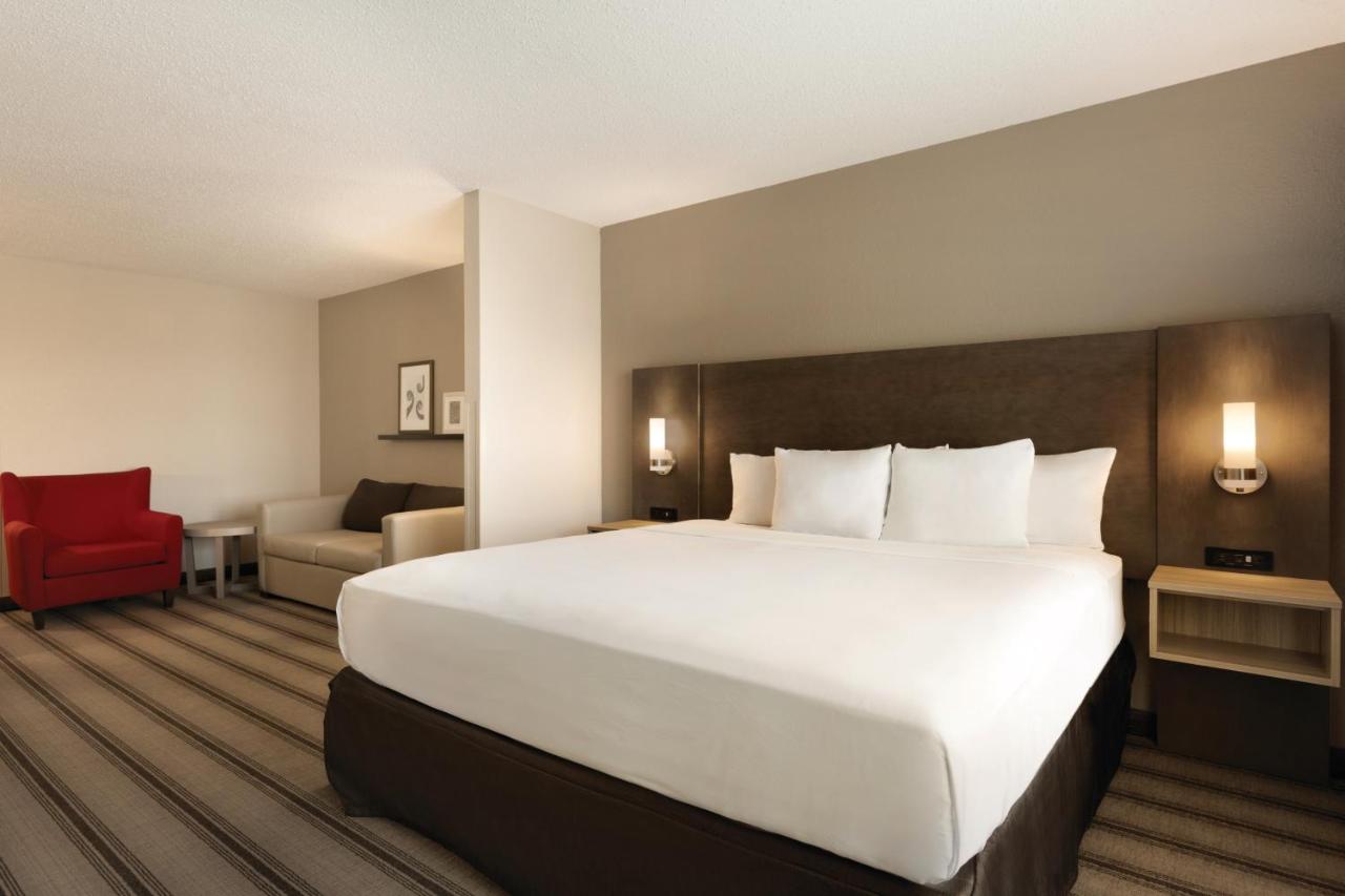 King Studio with Sofa Bed at Country Inn & Suites by Radisson, Indianapolis Airport South, IN