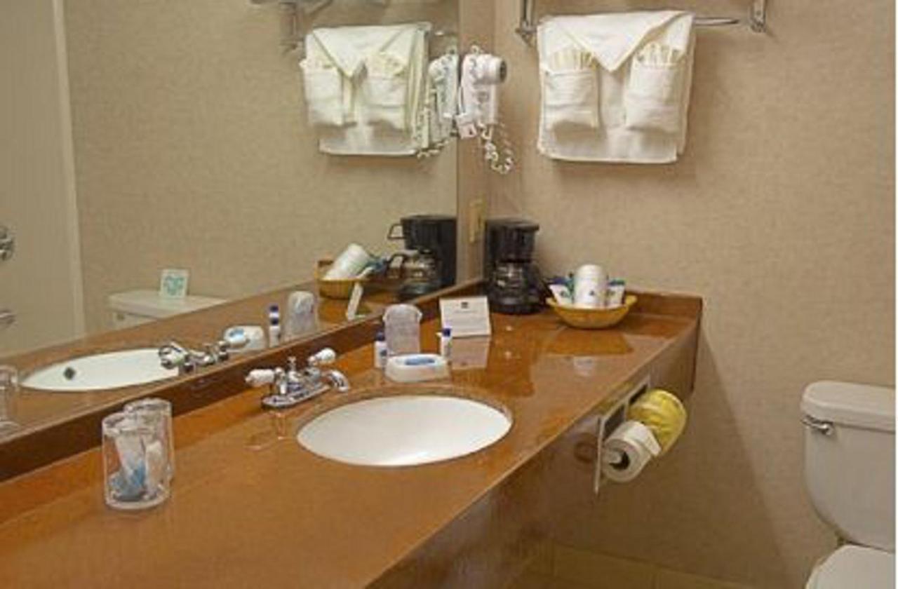 Queen Room with Two Queen Beds - Non-Smoking at Best Western Merrimack Valley