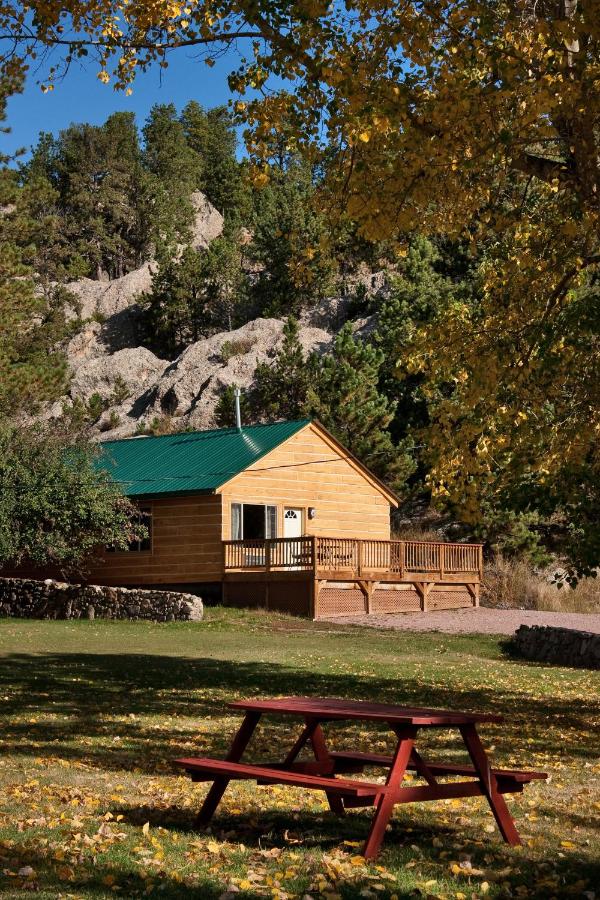 Two-Bedroom Cottage at Rock Crest Lodge And Cabins