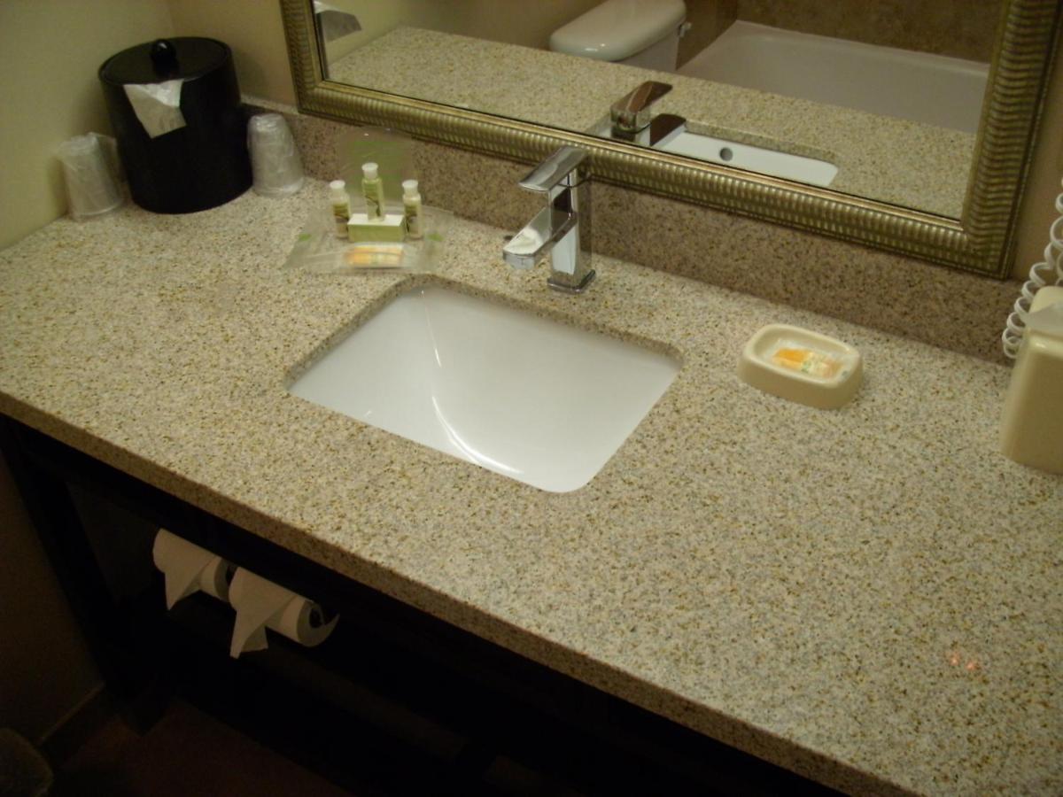  | Holiday Inn Dover Downtown
