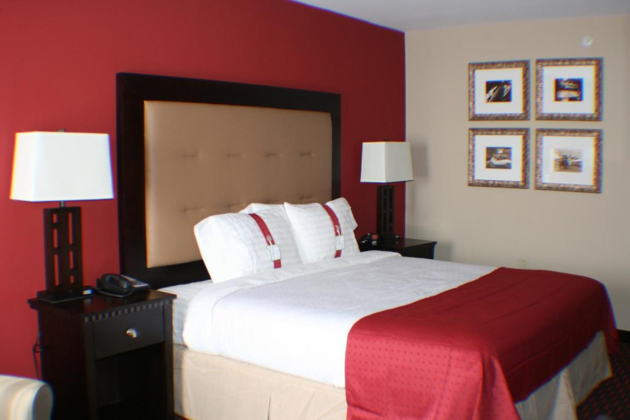 | Holiday Inn Dover Downtown
