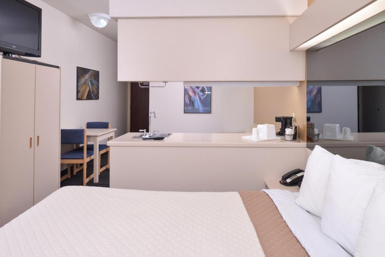 Two Queen Beds Accessible Non-Smoking at Americas Best Value Inn & Suites Maryville