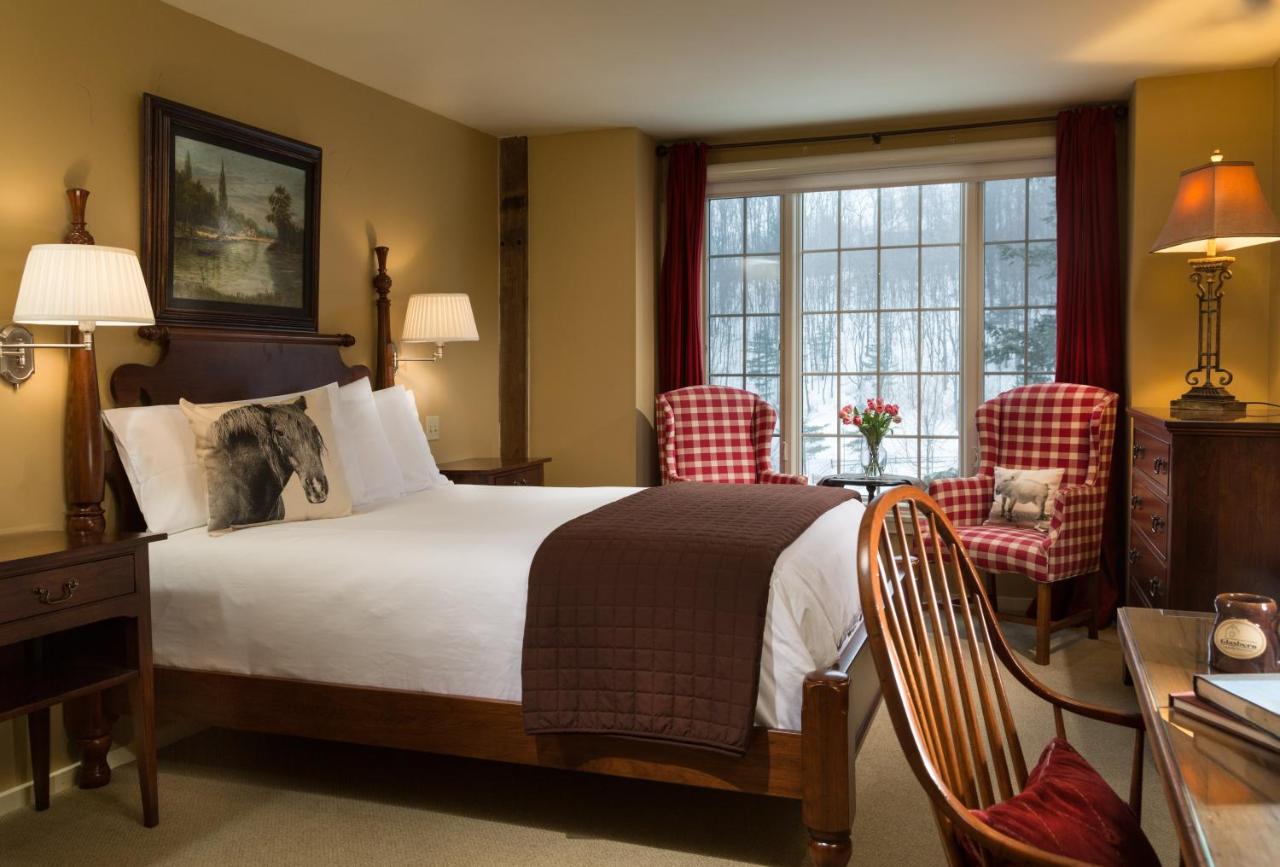Deluxe Queen Room at Glasbern - A Historic Hotel Of America