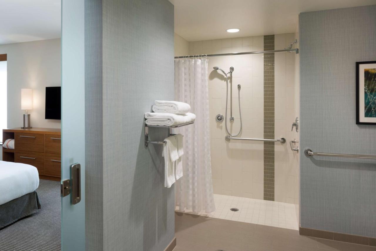 King Room with BathTub - Disability Access at Hyatt Place Biloxi