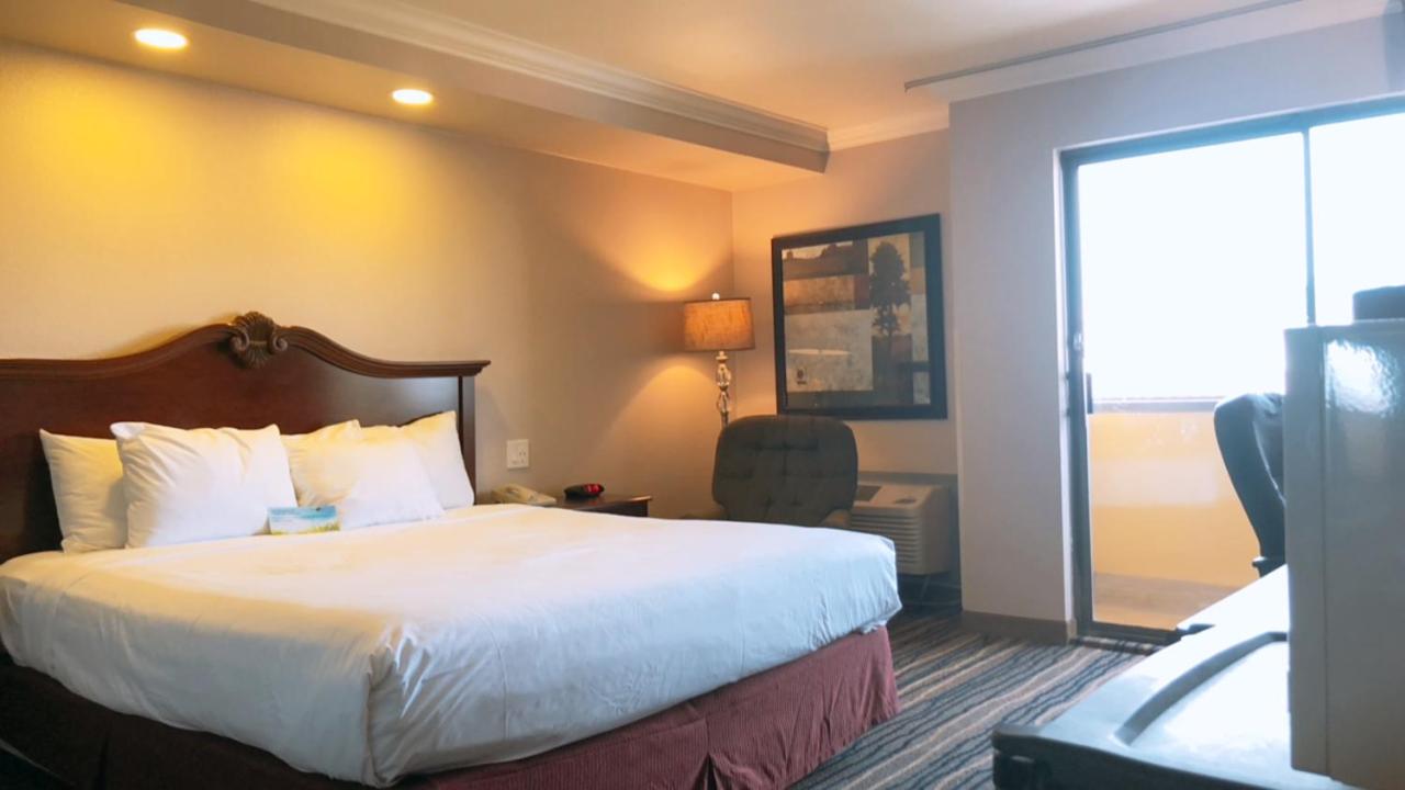 King Room- Non-Smoking at Days Inn by Wyndham Eureka CA