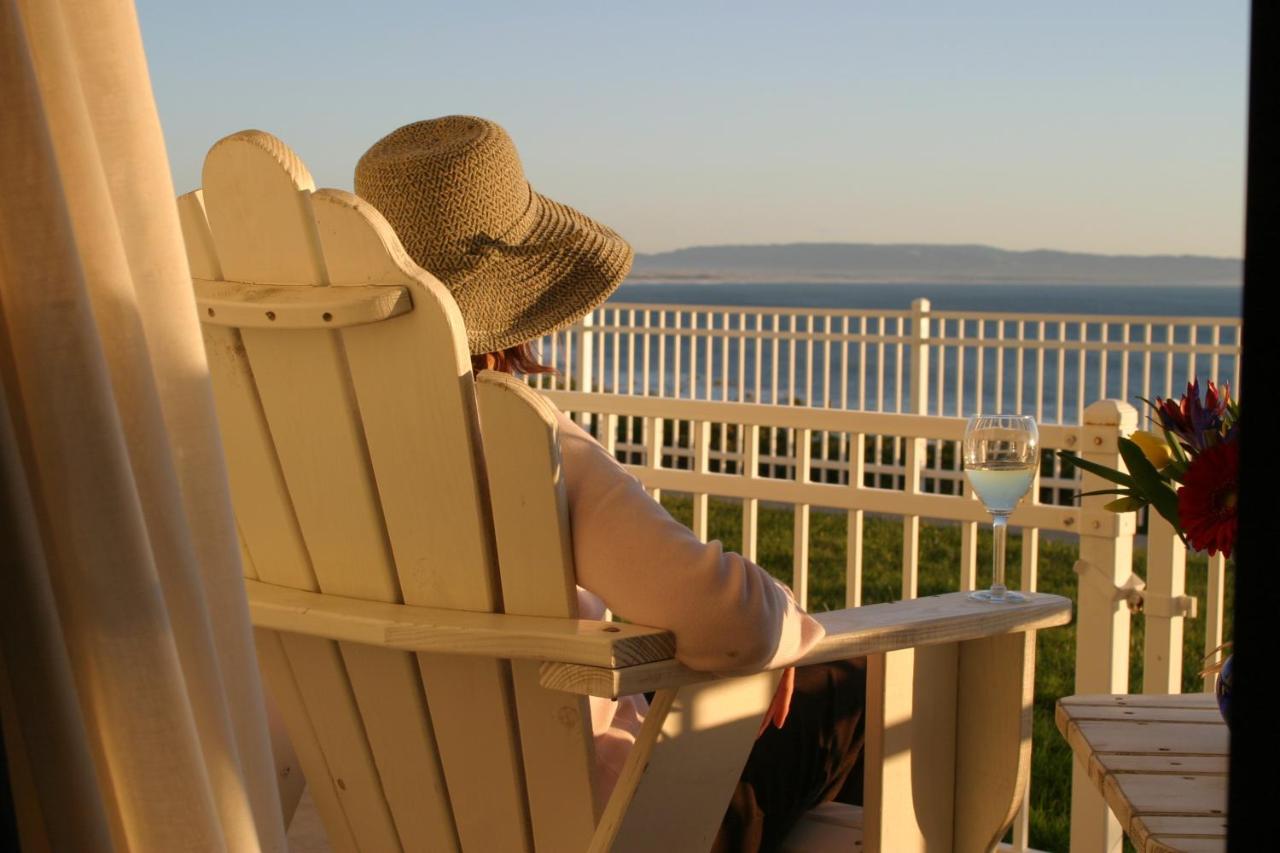 Queen Suite with Two Queen Beds -Ocean View at Pismo Lighthouse Suites