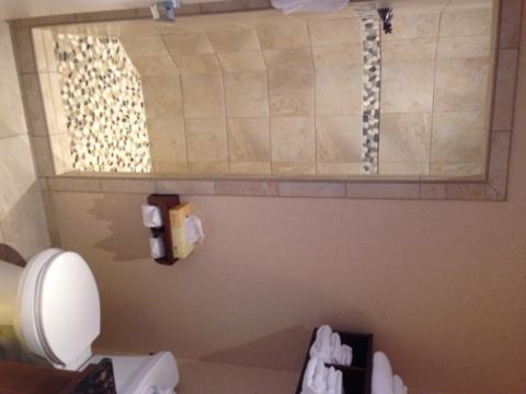 Executive King Room at C'mon Inn Fargo