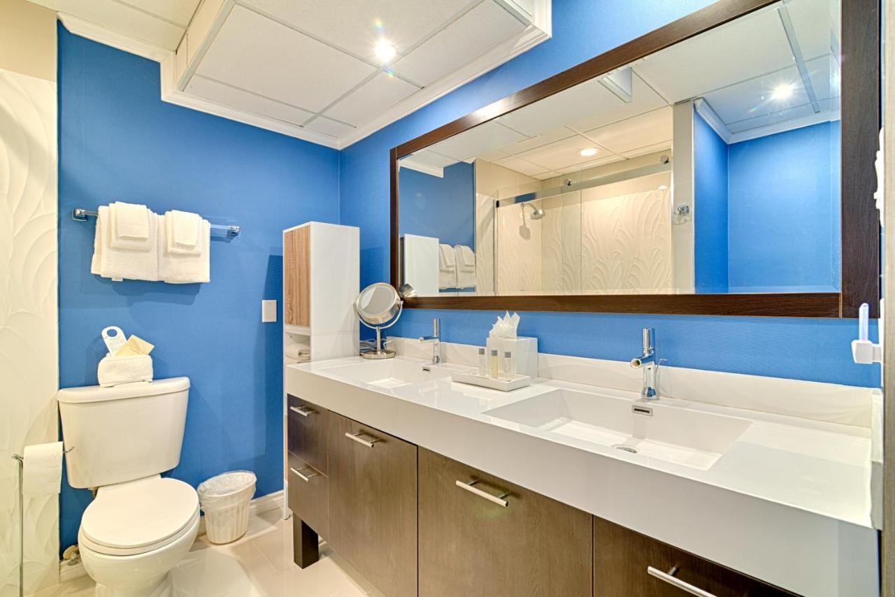 Two-Bedroom Suite at Riverwalk Plaza