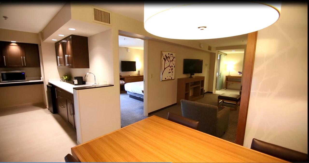 King Suite at Hyatt Place DFW