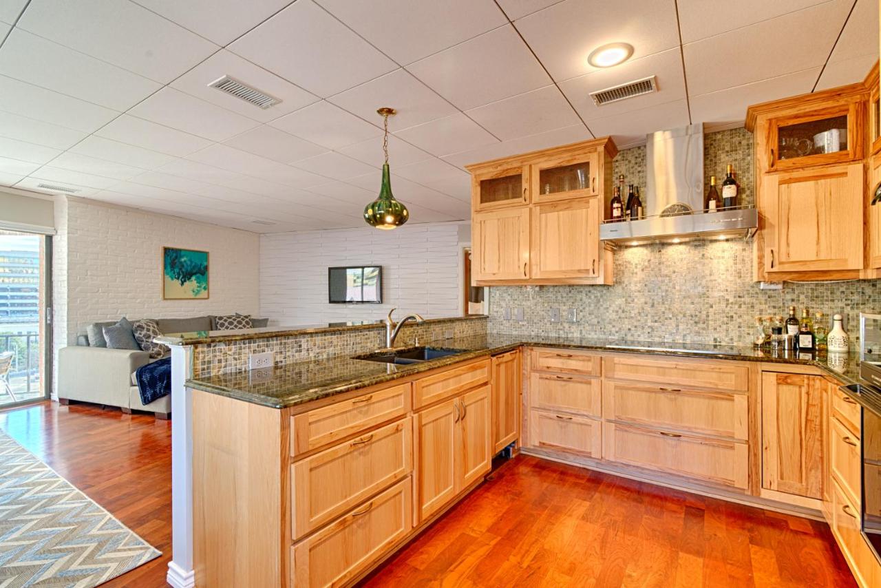 Two-Bedroom Suite at Riverwalk Plaza