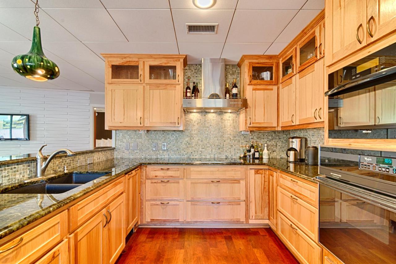 Two-Bedroom Suite at Riverwalk Plaza