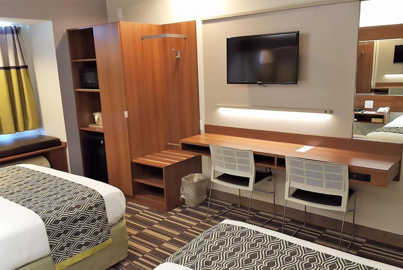Queen Room with Two Queen Beds - Disability Access/Non-Smoking at Microtel Inn & Suites by Wyndham Bellevue/Omaha
