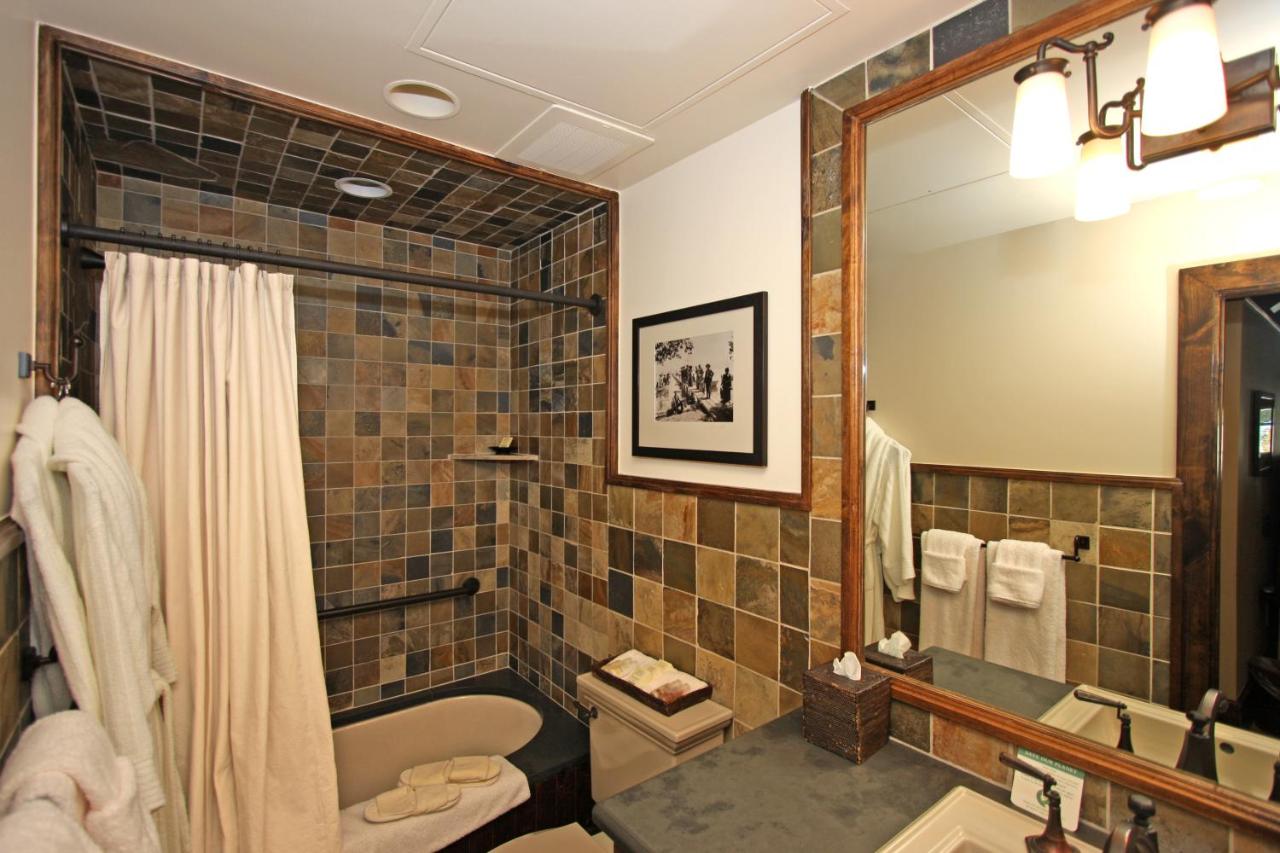 Standard Room with Mountain View - Blackwood at West Shore Cafe and Inn