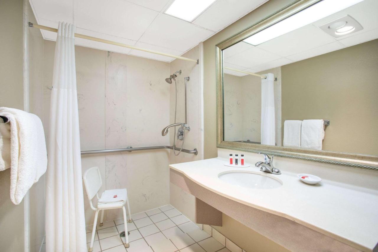 Double Room - Disability Access/Non-Smoking at Baymont by Wyndham Hays