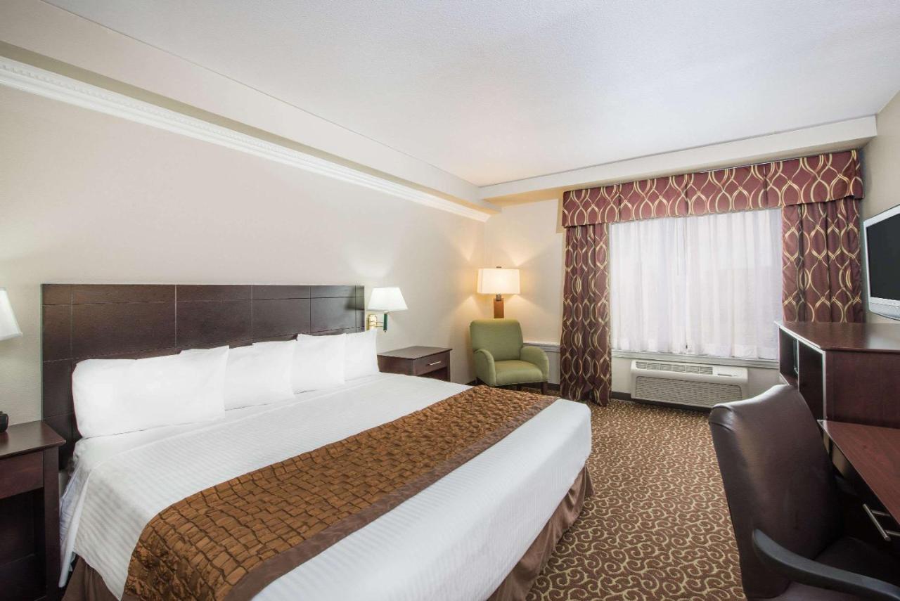 King Room- Non-Smoking at Hawthorn Extended Stay by Wyndham El Paso