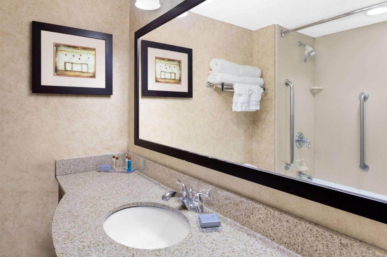 King Suite - Disability Access - Non-Smoking at Wingate by Wyndham Yuma