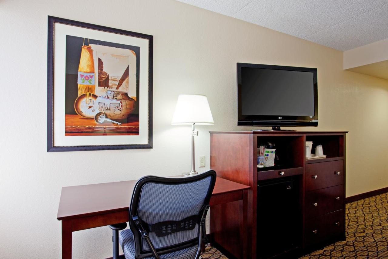 King Room - Mobility Access Tub - Non-Smoking at Holiday Inn Express Scottsdale North by IHG