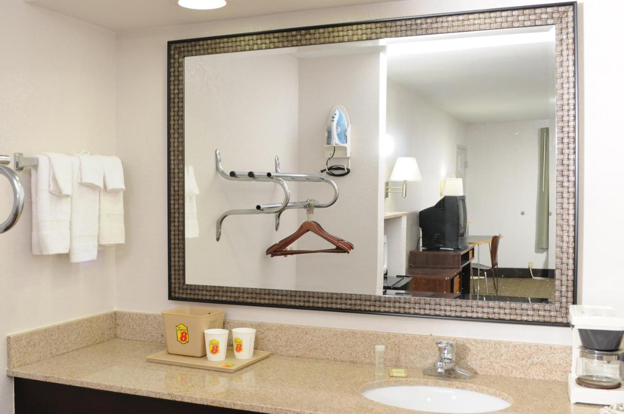 Queen Room with Two Queen Beds - Non-Smoking at Super 8 by Wyndham Gainesville