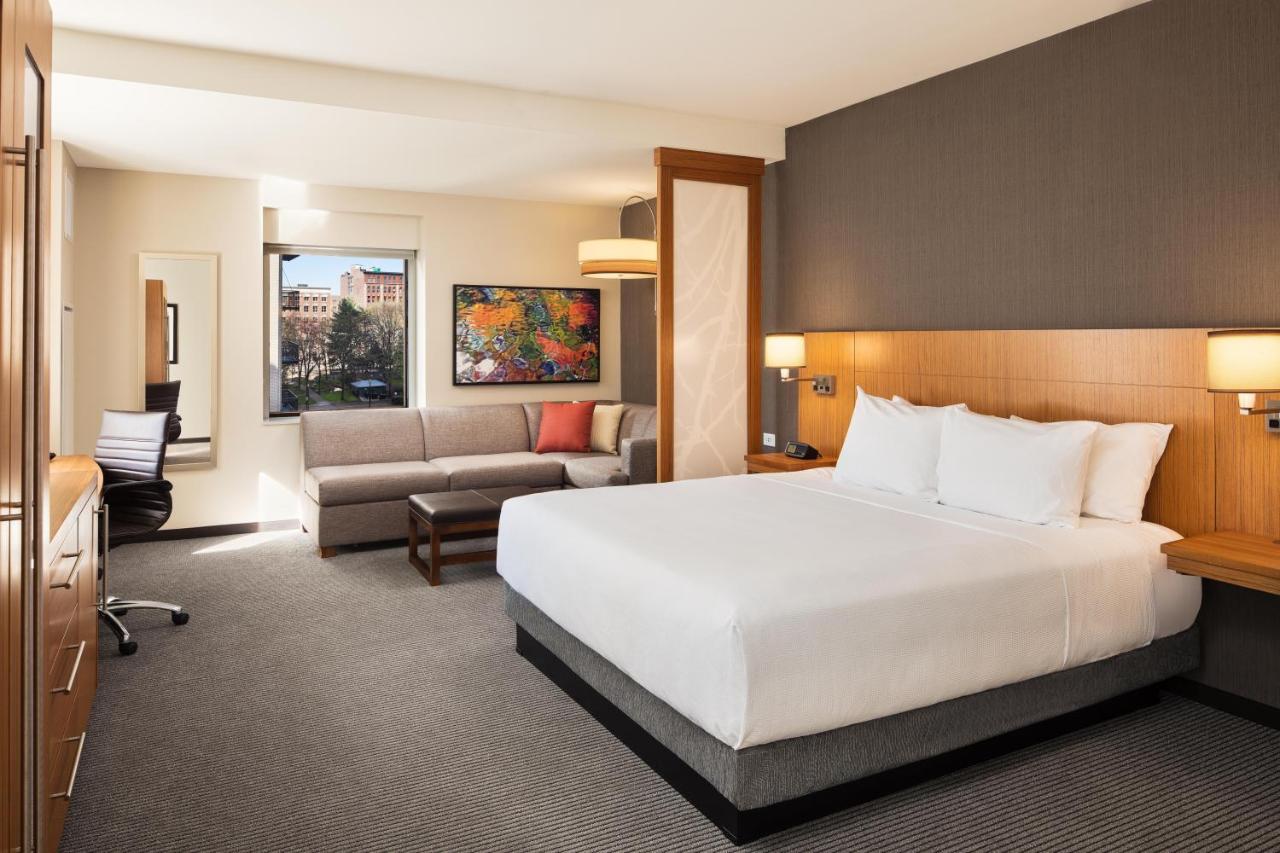 Superior King Room - Non-Smoking at Hyatt Place Knoxville Downtown