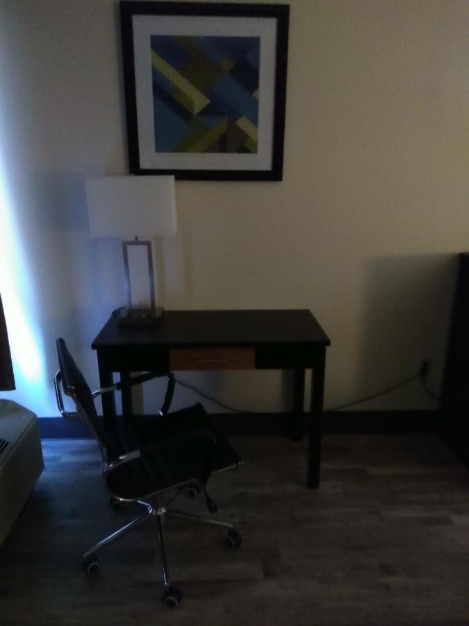 King Room - Smoking at Quality Inn & Suites