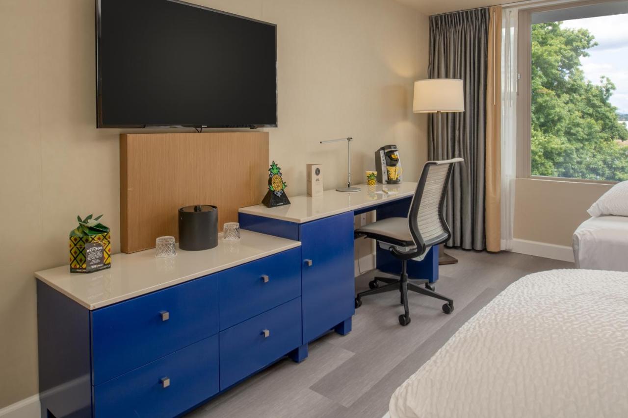 Standard Double Room at Staypineapple, Hotel Rose, Downtown Portland