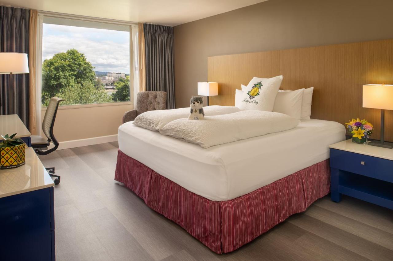 Waterfront King at Staypineapple, Hotel Rose, Downtown Portland