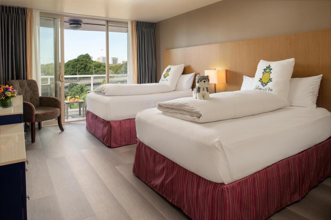 Double Room with Balcony at Staypineapple, Hotel Rose, Downtown Portland