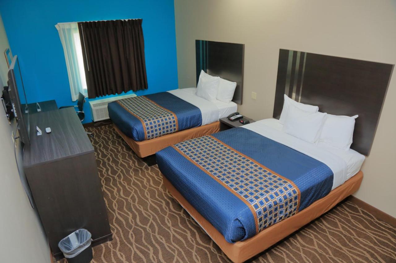 2 Queen Beds Non-Smoking at Americas Best Value Inn & Suites Prairieville
