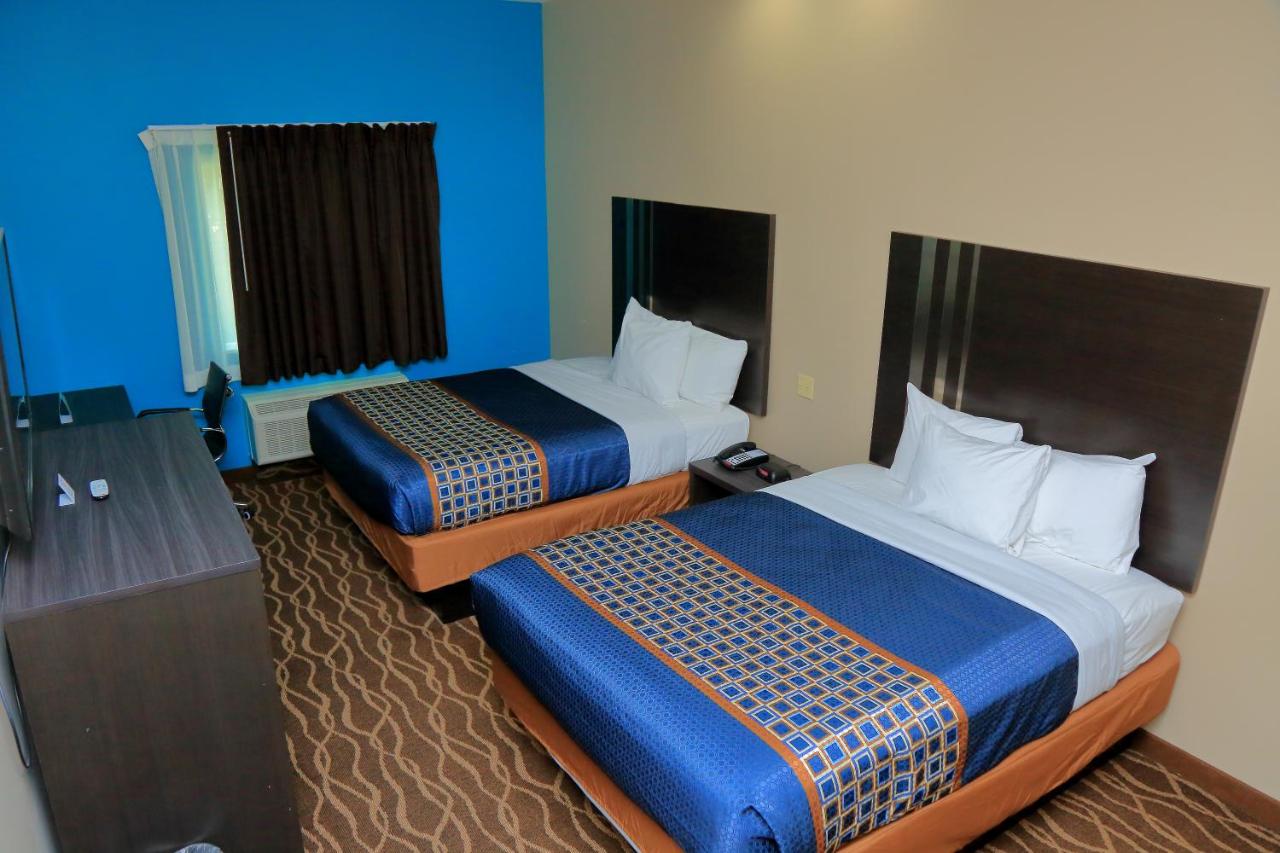 2 Queen Beds Non-Smoking at Americas Best Value Inn & Suites Prairieville