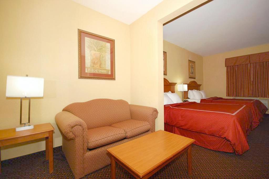 Queen Suite with Two Queen Beds - Non-Smoking at Comfort Suites Brenham