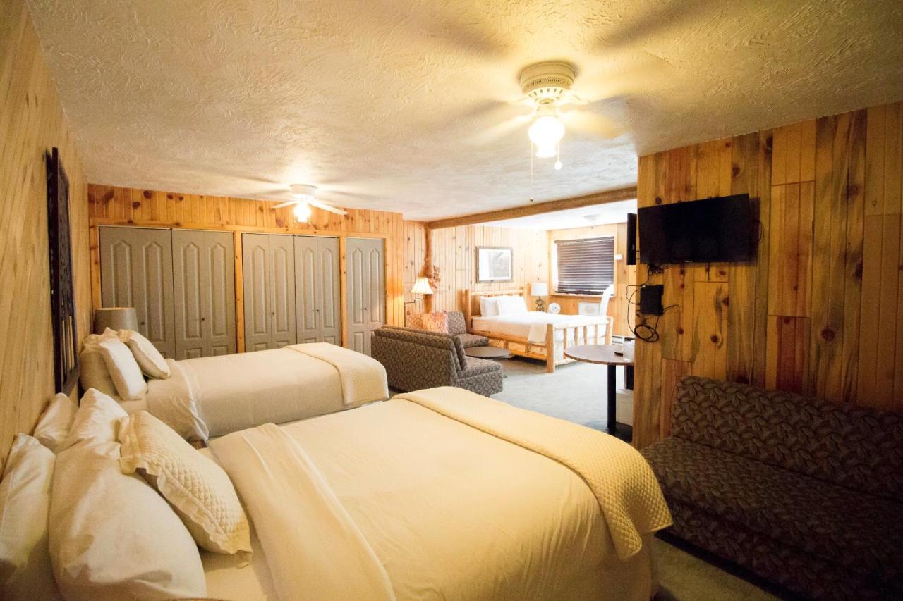 Superior Family Room at Colter's Lodge
