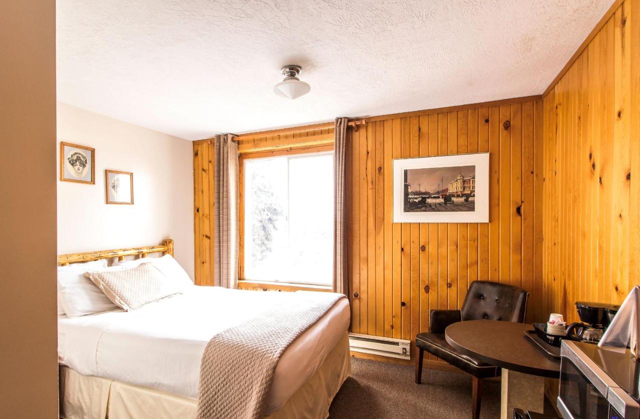 Colter's Lodge