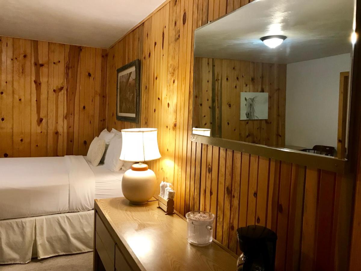  | Colter's Lodge
