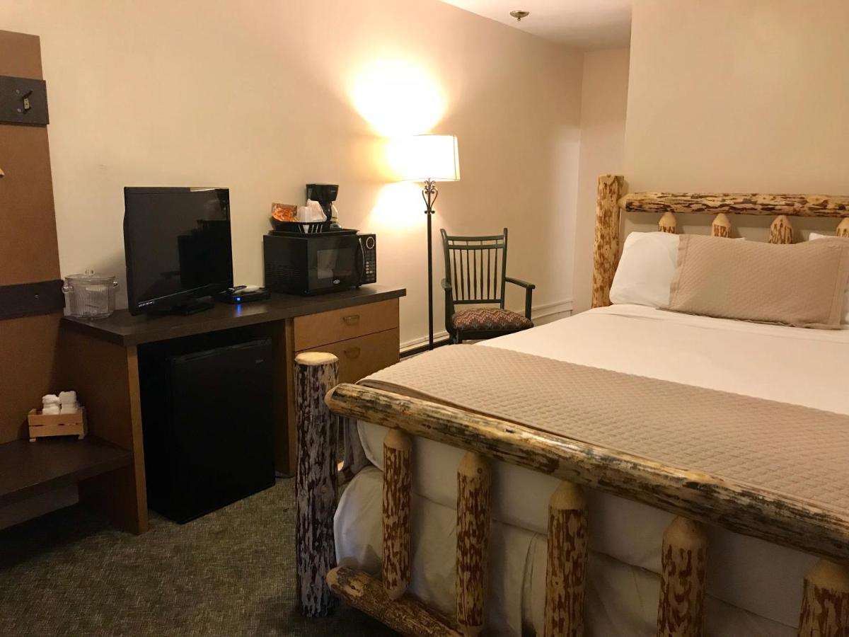  | Colter's Lodge