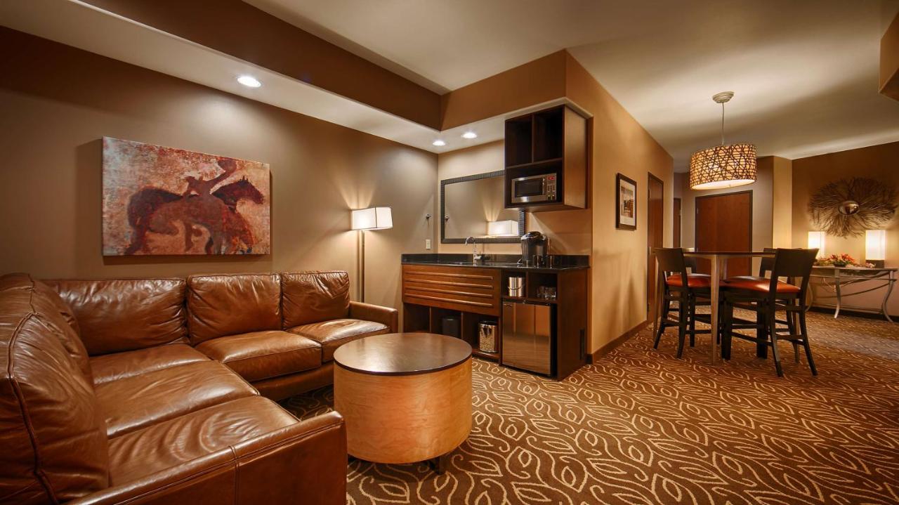  | Best Western Premier Ivy Inn & Suites