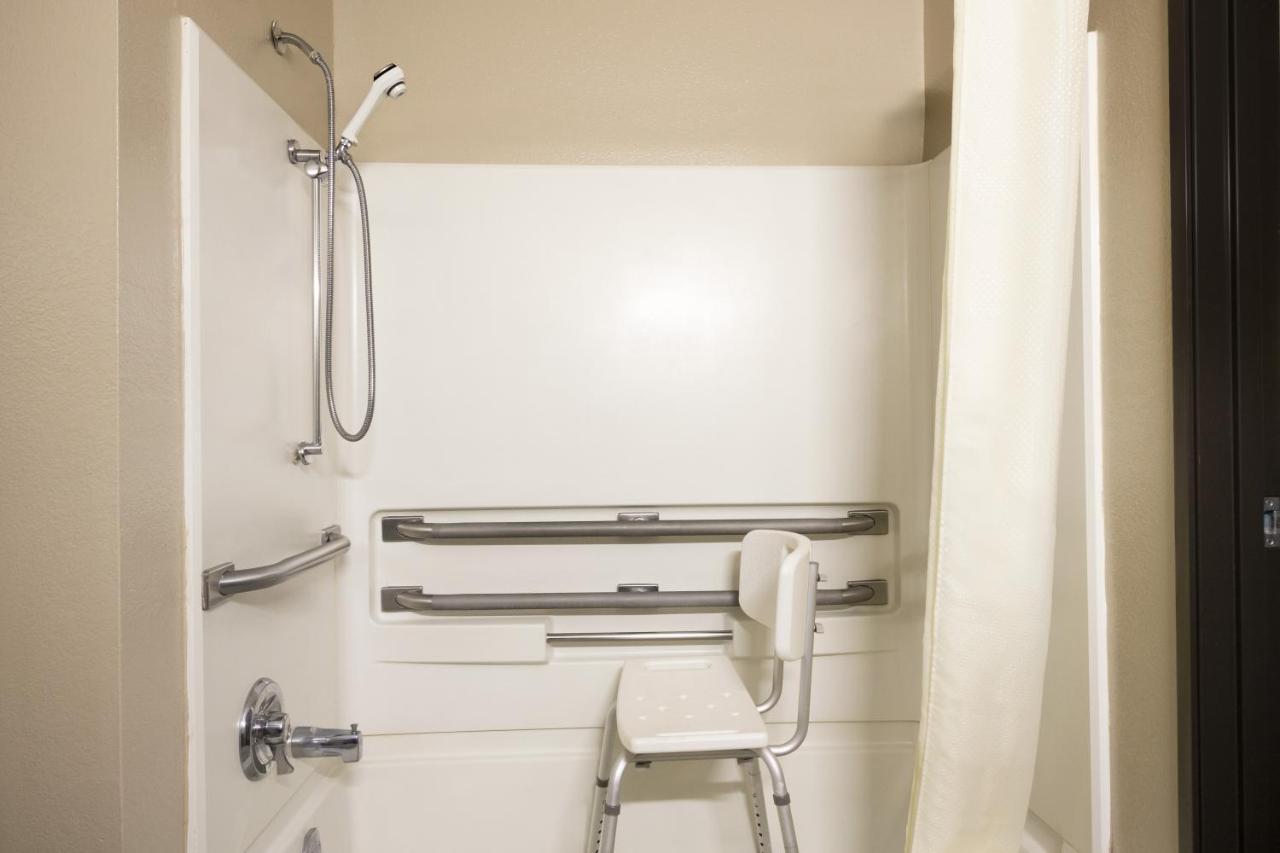 Queen Room - Disability Access at Super 8 by Wyndham Mayfield