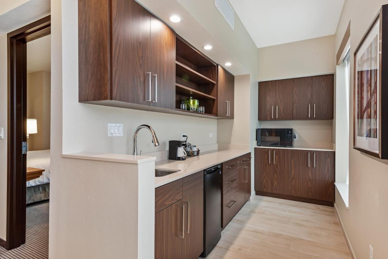One-Bedroom Suite - Disability Access at Hyatt Place Tampa/Wesley Chapel