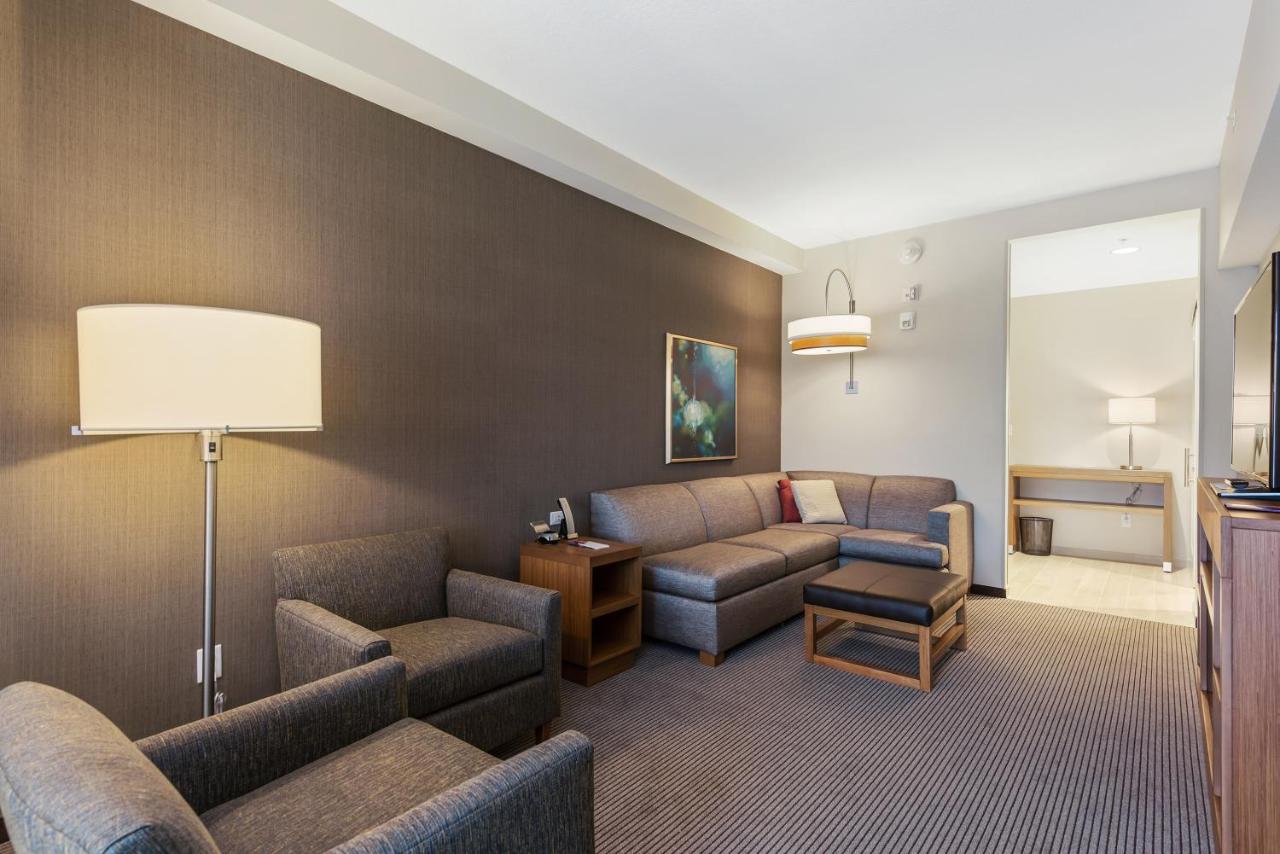 One-Bedroom Suite - Disability Access at Hyatt Place Tampa/Wesley Chapel