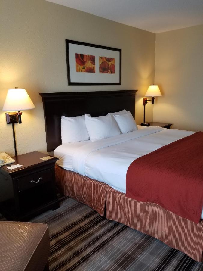 King Room - Non-Smoking at Country Inn & Suites by Radisson, Lexington, VA