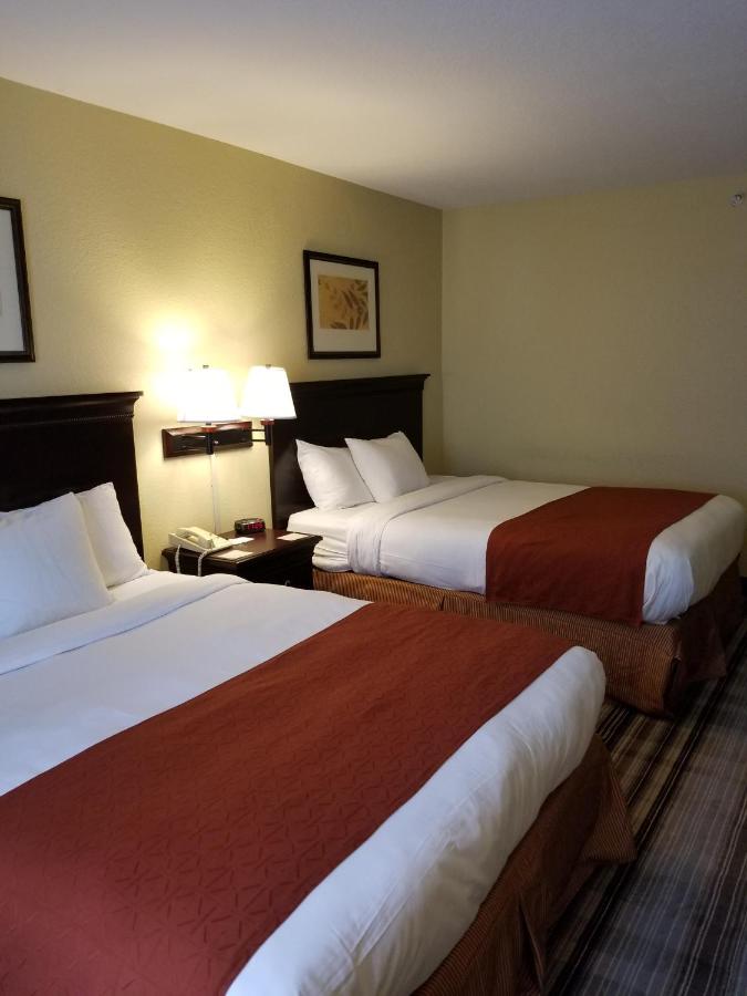 One-Bedroom Suite with Two Queen Beds - Non-Smoking at Country Inn & Suites by Radisson, Lexington, VA