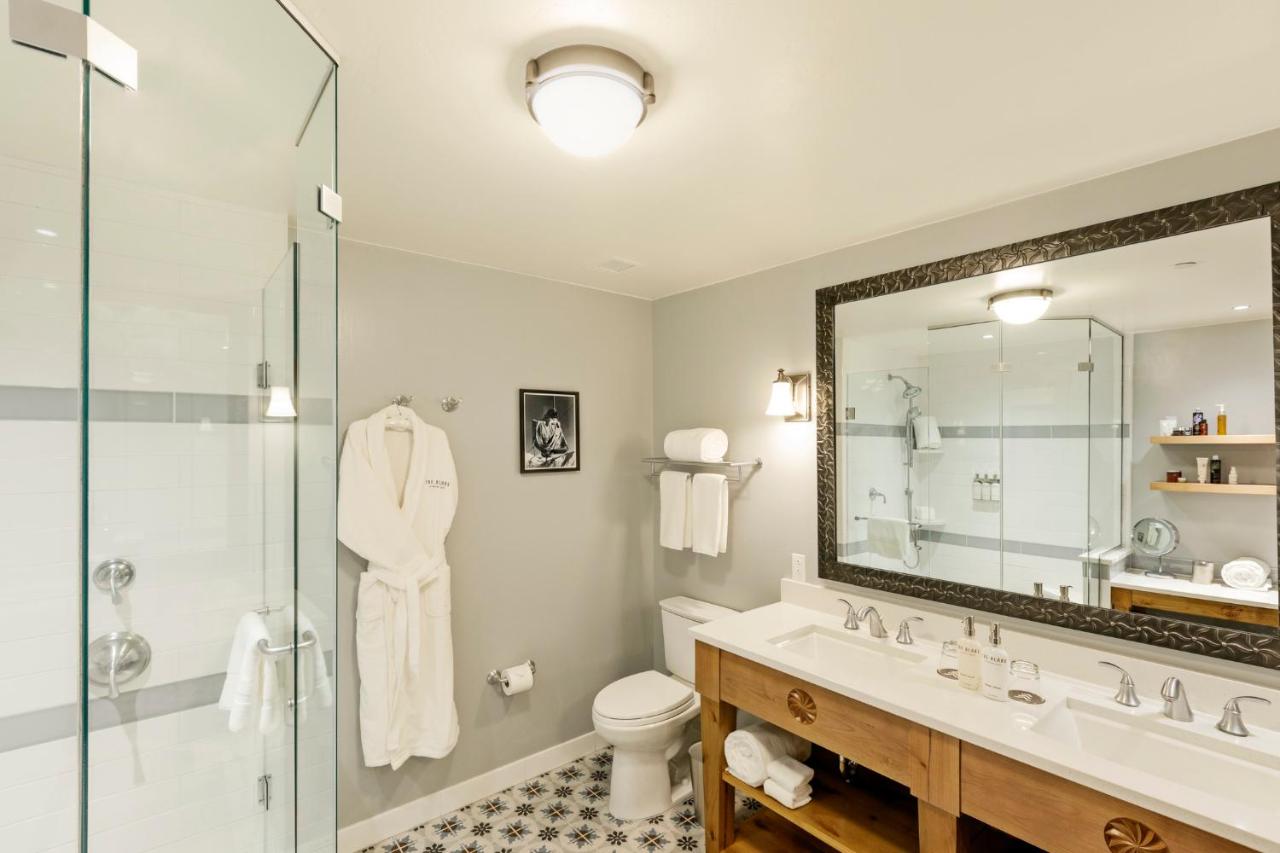 Standard King Room at The Blake at Taos Ski Valley