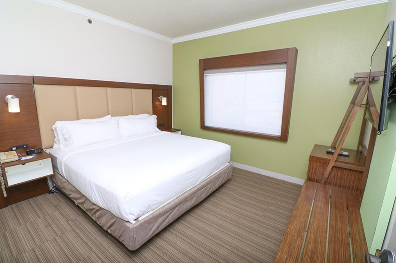 King Room at Holiday Inn Express Hotel & Suites Greenville by IHG