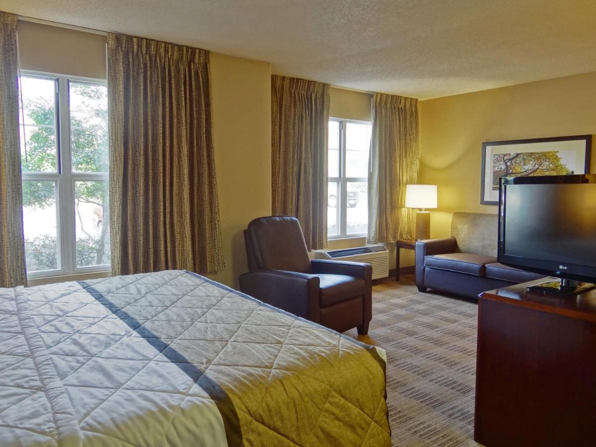 Deluxe Studio with 1 King Bed - Non-Smoking at Extended Stay America Suites Atlanta Alpharetta Northpoint W