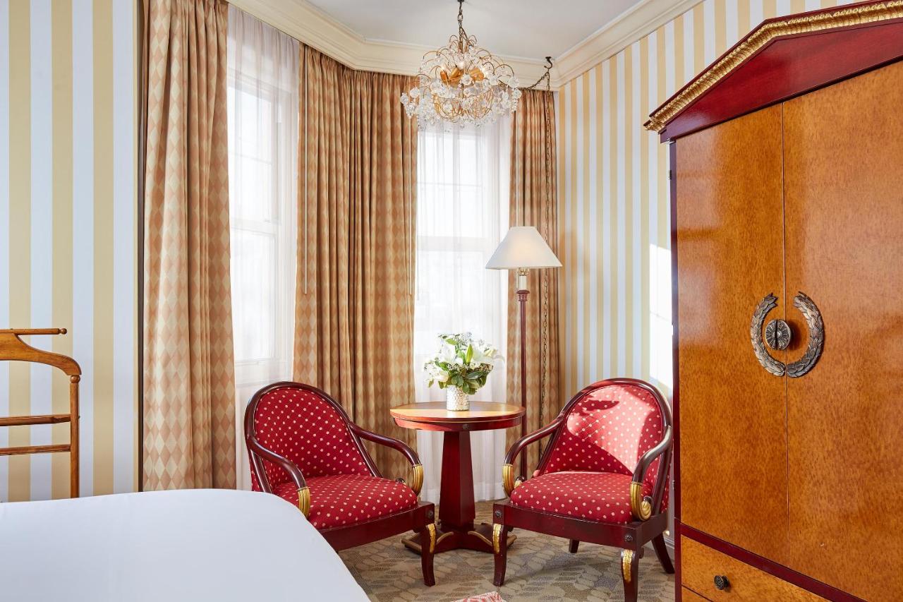 King Suite at Orchard Hotel