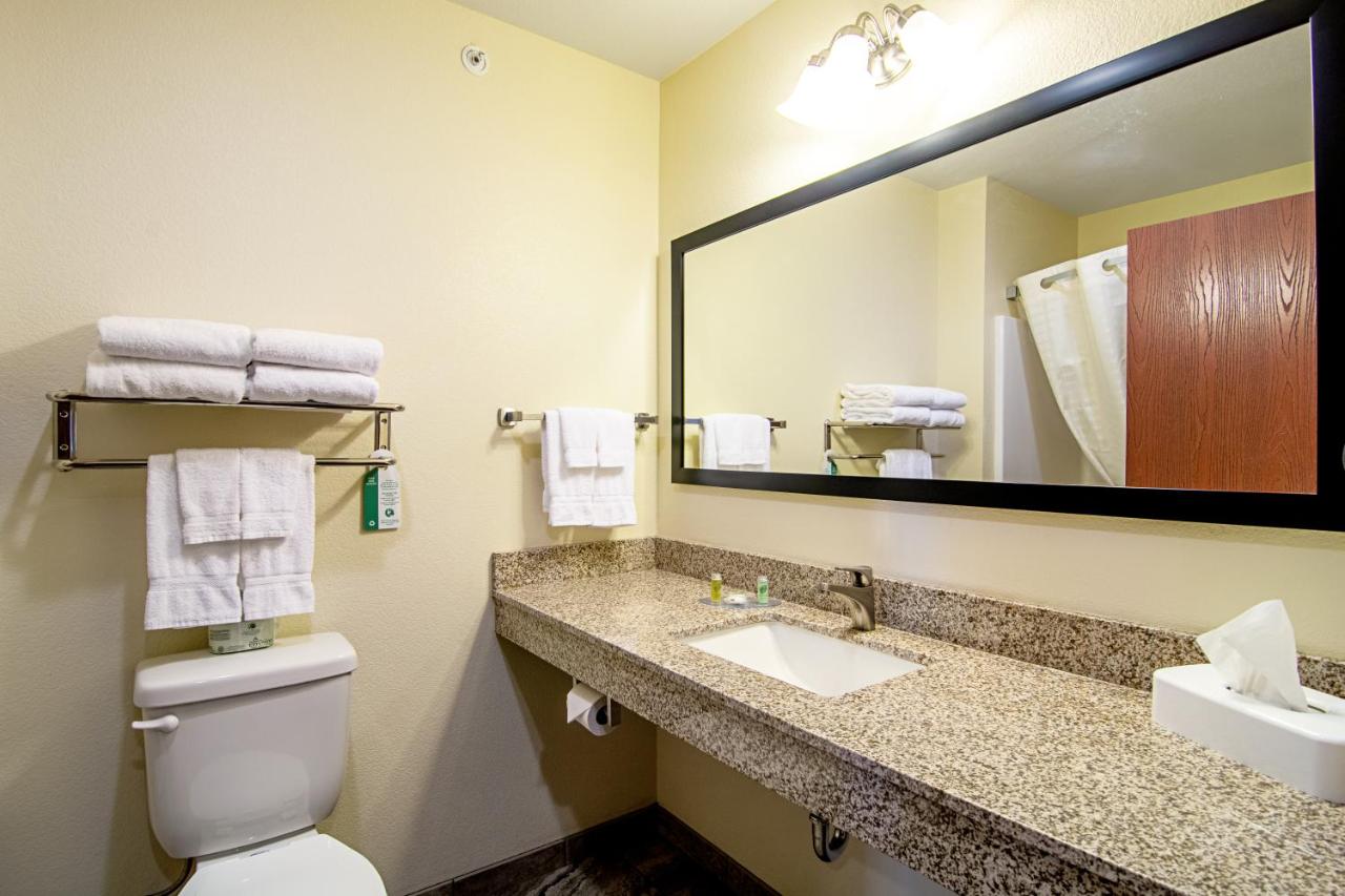 Superior Suite at Cobblestone Hotel & Suites - Paxton