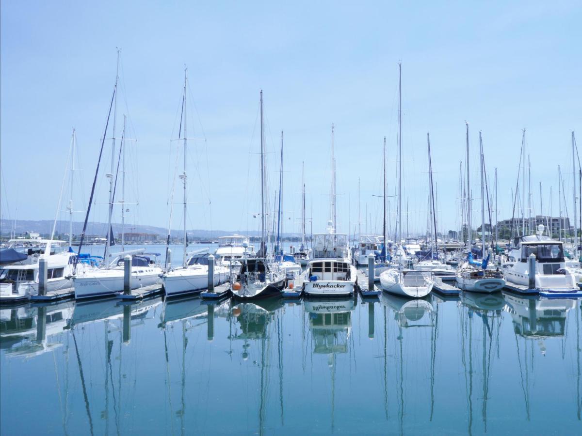 Marina View Queen Studio - Non-Smoking at Extended Stay America Premier Suites Oakland Alameda