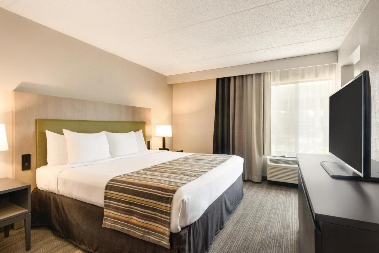 King Studio Suite - Non-Smoking at Country Inn & Suites by Radisson, La Crosse, WI