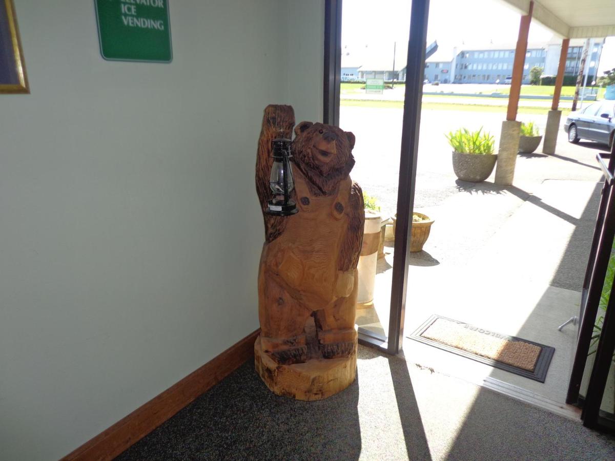 King Studio at Ocean Shores Inn & Suites